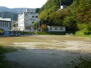 唐丹小・中学校仮設校舎
