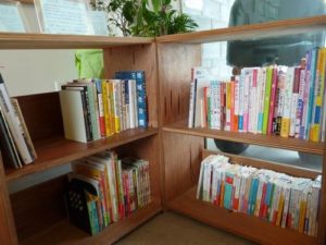 昭和女子大学杉浦久子研究室様～みんなの家に本の寄贈