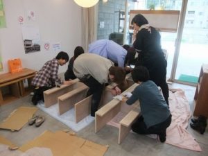 みんなの家に本棚が設置されました!