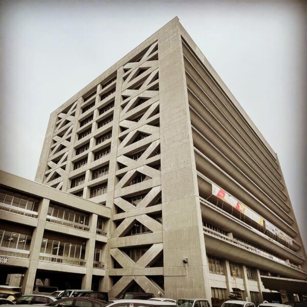 今日はお仕事で県庁。久しぶりに来たなあ。